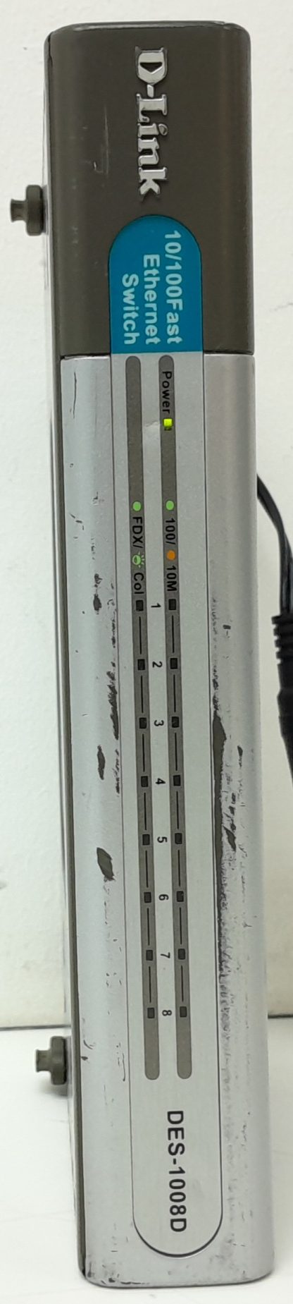 D-Link DES-1008D 10/100 8-Port Fast Ethernet Switch - Image 2