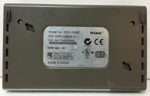 D-Link DES-1008D 10/100 8-Port Fast Ethernet Switch - Image 3