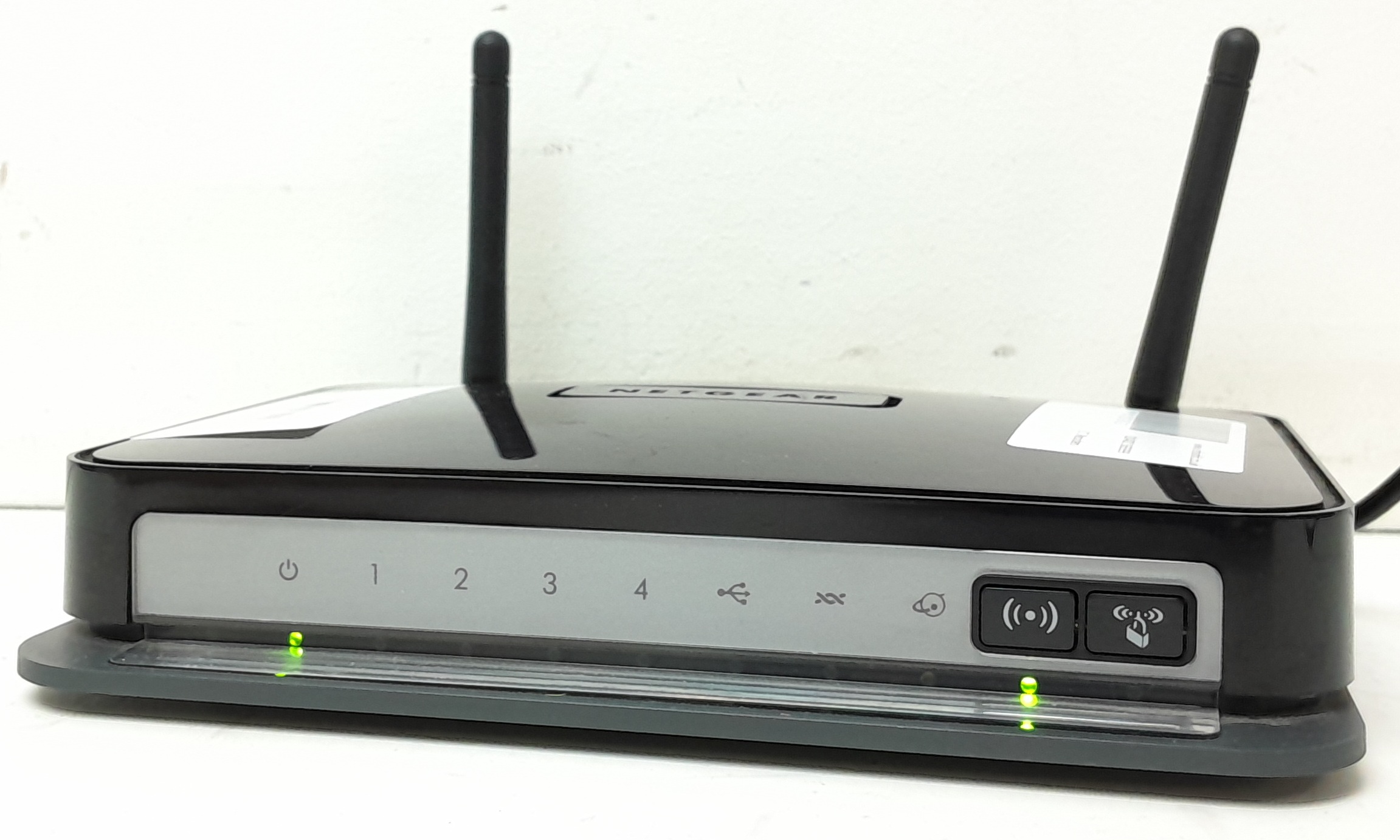 20240604_173130 Netgear DGN2200 Wireless-N300 ADSL Modem Router - Image 1
