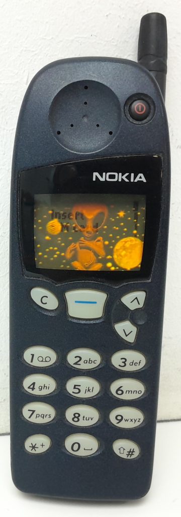 Nokia 5110 Vintage Mobile Phone - Image 2