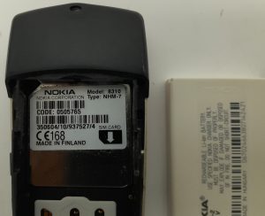 Nokia 8310 Vintage Mobile Phone - Image 3