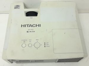 Hitachi ED-X42 VGA LCD Projector With 1517 Lamp Hours Used - Image 4