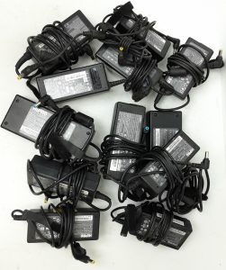 Job lot 12x Mixed Brands 19V Small End Laptop Chargers/Adapters - Image 3