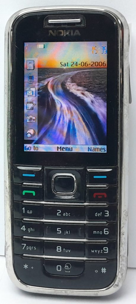 Nokia 6233 Vintage Camera Phone - Image 2