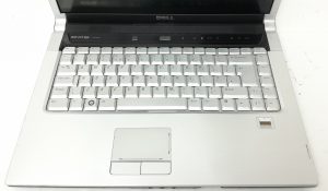 Dell XPS M1530 - Core 2 Duo T8100 2.1GHz - 4GB RAM - 15.4" - 500GB HDD - Windows 10 Pro - Image 8