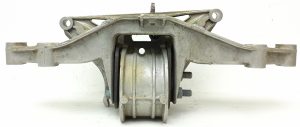 Porsche Boxster 98737530901  98737512301 Engine Mounting Bracket - Image 2
