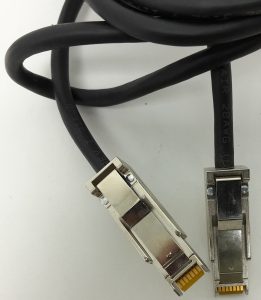 Amphenol 038-003-509 2M SAS Cable - Image 4