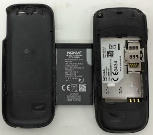 Nokia 2323C-2 Vintage Mobile Phone - Locked To T-Mobile - Image 4