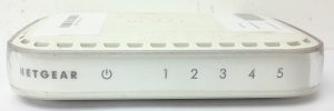 Netgear FS605 v3 5-Ports 10/100 Mbps Switch - Image 2