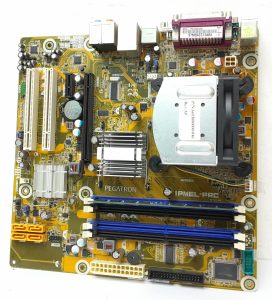 Pegatron IPMEL-PRC - Pentium Dual Core E5300 @ 2.60 - 2GB RAM - Motherboard with I/O Shield