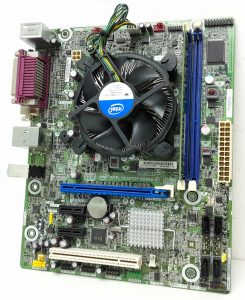 Intel AA G14064 207 - Core i3-2130 3.30GHz - 4GB Ram - Motherboard