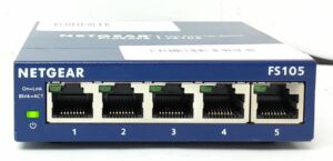 Netgear ProSafe FS105 V3	5 Port 10/100 Switch - Image 2