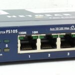 Netgear FS105 5 Port 10/100 Mbps Fast Ethernet Switch