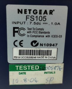 Netgear FS105 5 Port 10/100 Mbps Fast Ethernet Switch - Image 3