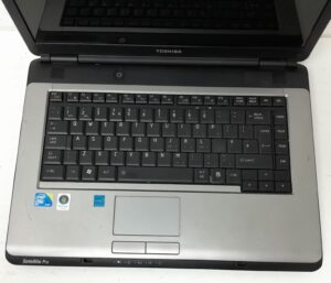 Cheap Windows Laptop - Toshiba Satellite Pro L300-29D (PSLB9E-04G007EN) - Celeron 2 Duo T5870 2GHz - 2GB Ram - 15.4" - 250GB HDD - Windows 10 Pro - Image 8