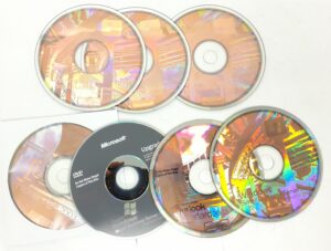 Microsoft Windows Small Business Server Software 2003 X10-32574 - Image 4