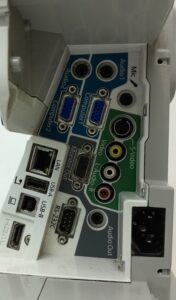 Epson HDMI VGA Projector with 1078 Lamp Hours Used EB-470 H456B - Image 4