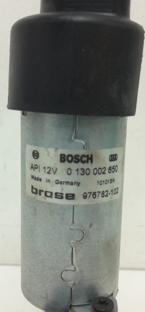Audi Seat Control Motor Front Right 97678201 - Image 3