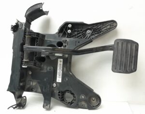 Porsche Cayenne Brake Pedal 7P0723031AL