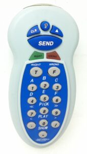 Qwizdom Classroom Quiz Learning Set - 32 Remotes + Receiver Quiz Learning Set - Image 7