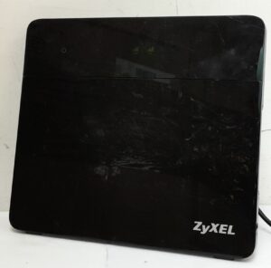 ZyXEL Gigabit Ethernet Dual Band Wireless Router VMG8924-B10A - Image 2