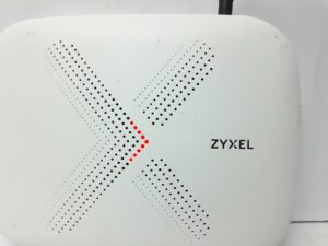 ZyXEL Tri-Band WiFi System Multy X AC3000 WSQ50 - Image 6