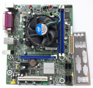 Intel Motherboard Intel i3-3240 With I/O Shield DH61CR LGA1155 DDR3 MICRO ATX - Image 2