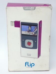 Cisco FlipVideo Camcorder UltraHD U260 - Image 3