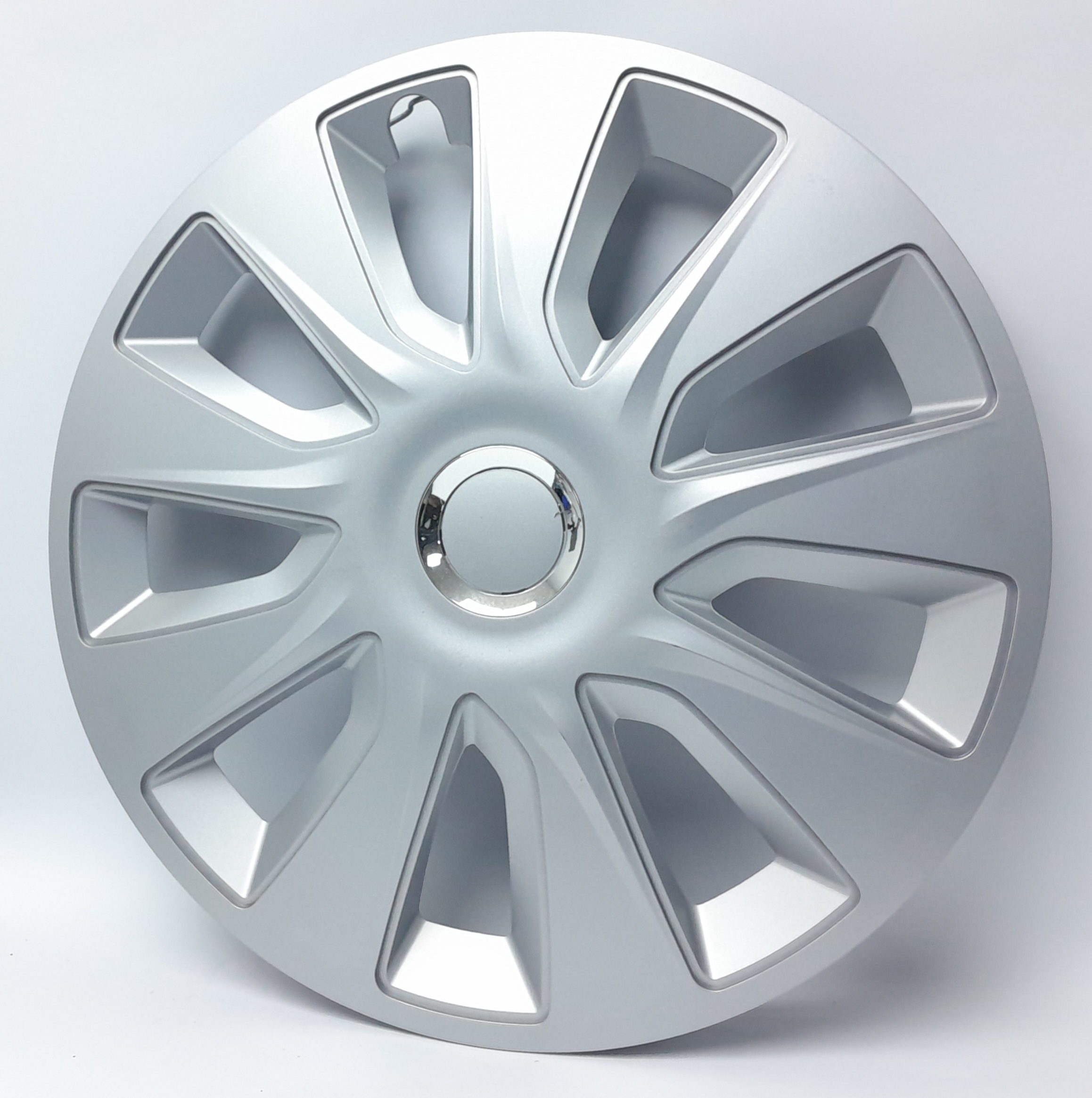 20250122_221046 Versaco Universal Set of 4 17" Wheel Trim Covers STRATOS RC 17" - Silver - Image 1