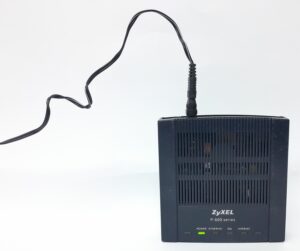 ZyXEL Router P-660R-D1 - Image 2