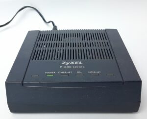 ZyXEL Router P-660R-D1 - Image 6