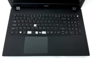 Acer_Travelmate_P257_3