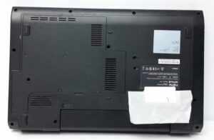Fujitsu_Amilo_Li_3710_6
