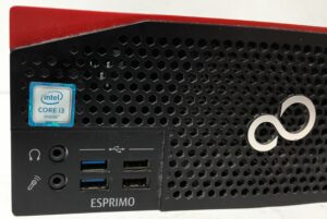 Lenovo_Esprimo_D556_4