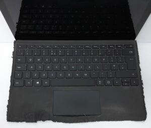 Microsoft_Surface_Pro_5_3