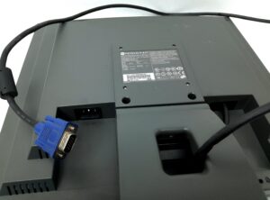 Neovo_F-417_5