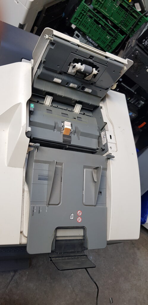 HP Color Laserjet 4730mfp - Image 9