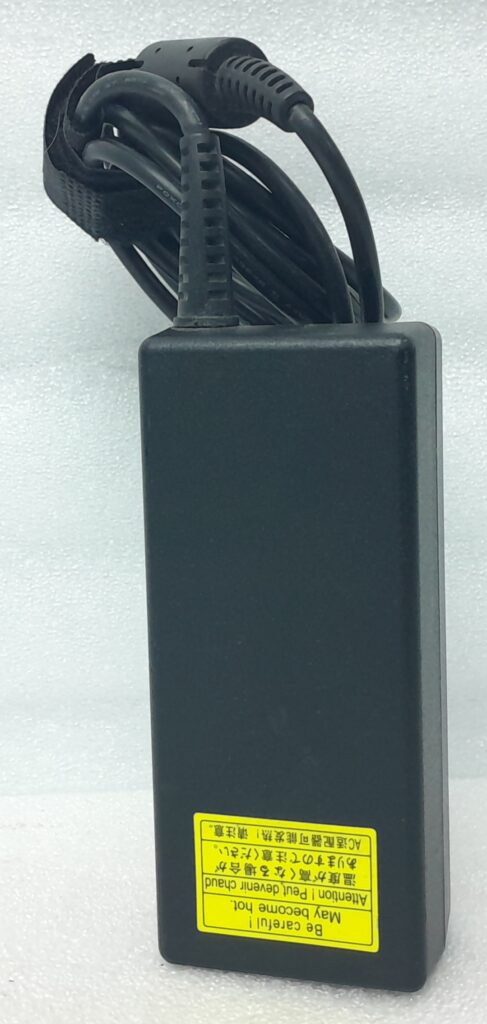 Toshiba Power Adapters 19V 3.42A - x10
