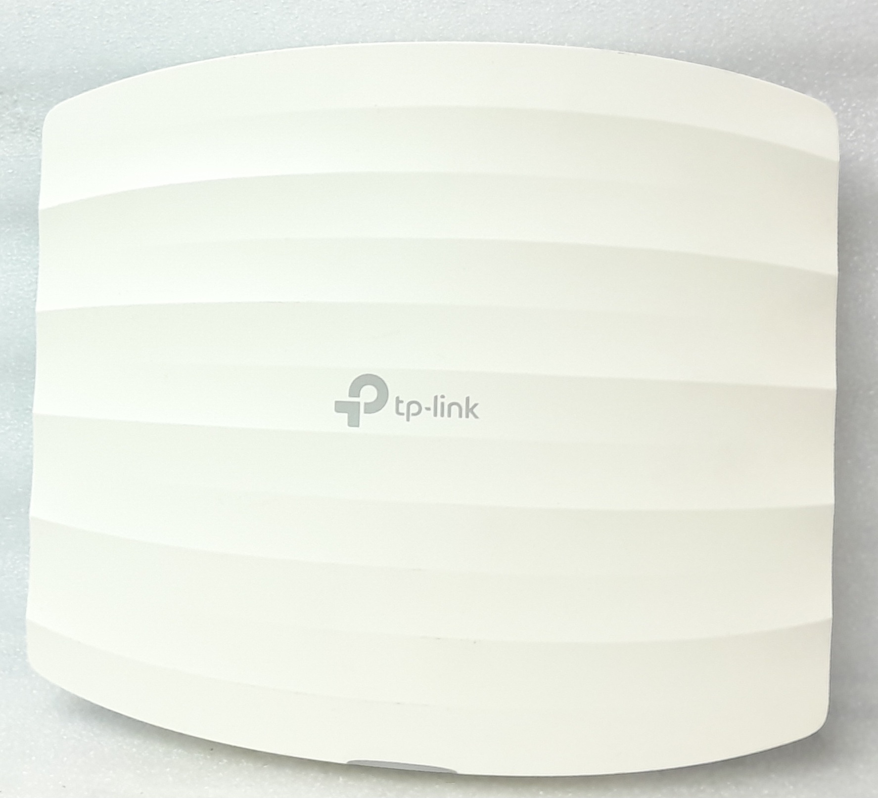 20250221_221238 TP-Link Wireless Access Point EAP110 - Image 1