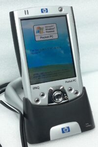 HP Handheld Vintage Pocket PC iPAQ h2210