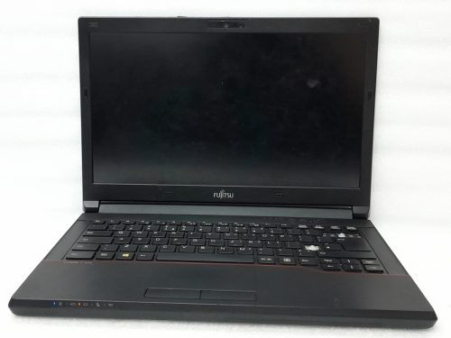 Fujitsu_Lifebook_E547_2