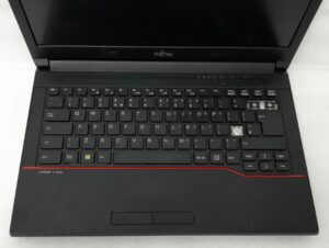 Fujitsu_Lifebook_E547_3