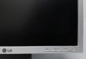 Lg_Flatron_L1750s_(l1750s-sn)_3