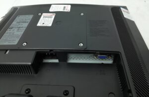 Lg_Flatron_L1750sq-sn_4