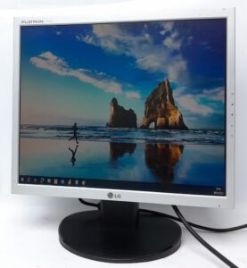 Lg_Flatron_L1752s-sf_1