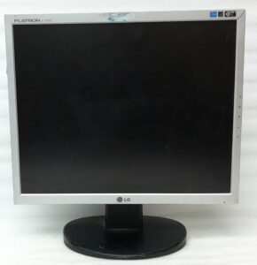 Lg_Flatron_L1752s-sf_2