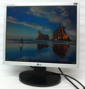 Lg_Flatron_L1753s-sf_1