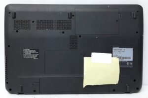 Toshiba_Satellite_C670-166_4