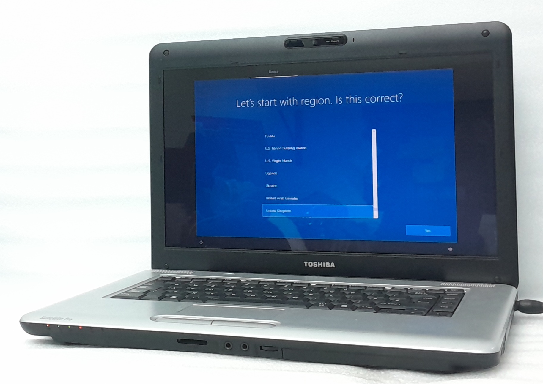 Toshiba_Satellite_Pro_L450-13r_1.jpg Toshiba_Satellite_Pro_L450-13r_1