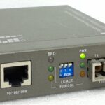 Level One Gigabit Ethernet Media Converter 10/100/1000Base-T to 1000Base-SX/LX GVT-4001